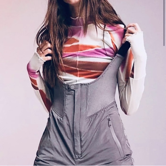 LIFT LOVE SKI SUIT BY FREE PEOPLE - Picture 1 of 17